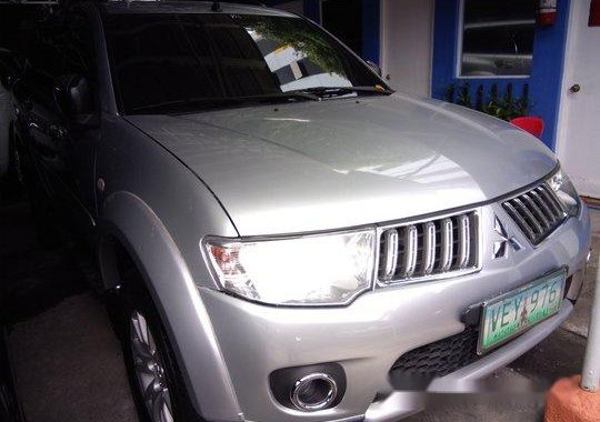 Selling Mitsubishi Montero Sport 2010 at 52496 km 