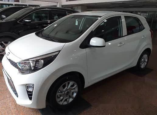 White Kia Picanto 2019 Automatic Gasoline for sale