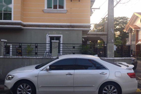 Sell Used 2009 Toyota Camry in Quezon City