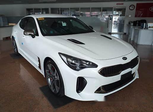 Brand New White Kia Stinger 2019 for sale 