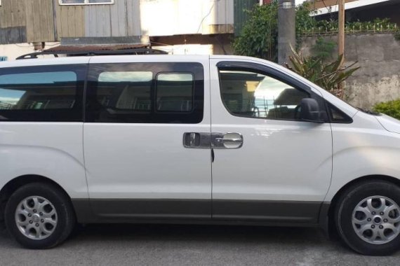 Sell 2nd Hand 2010 Hyundai Grand Starex Manual Diesel in Las Piñas