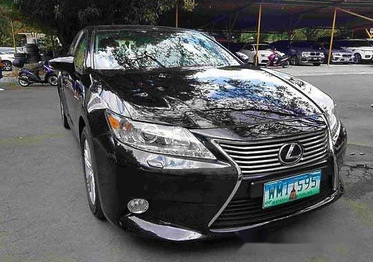 Black Lexus Es 350 2013 at 66188 km for sale