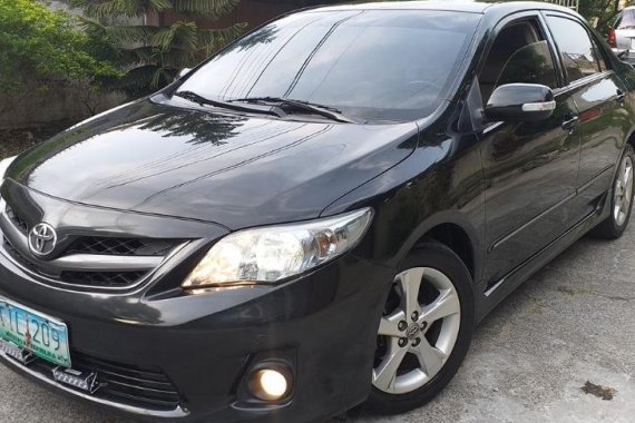 Selling Toyota Altis 2011 Automatic Gasoline in Las Piñas