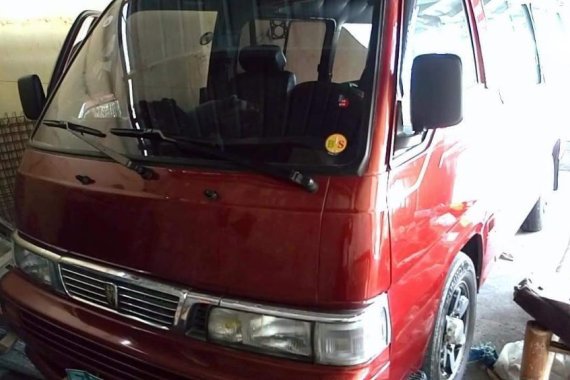 Selling 2nd Hand Nissan Urvan Escapade 2005 Manual Diesel at 130000 km in Lucena