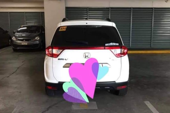 Selling 2nd Hand White Honda Br-V 2017