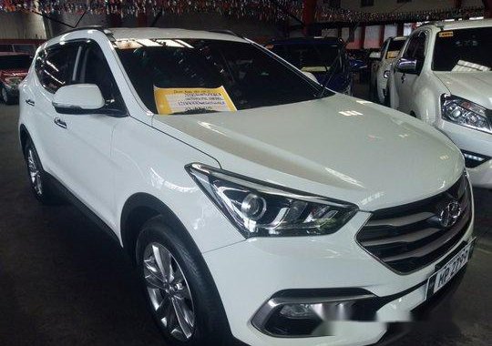 Sell White 2016 Hyundai Santa Fe in Quezon City 