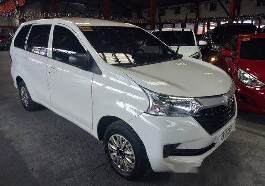 White Toyota Avanza 2016 Manual Gasoline for sale