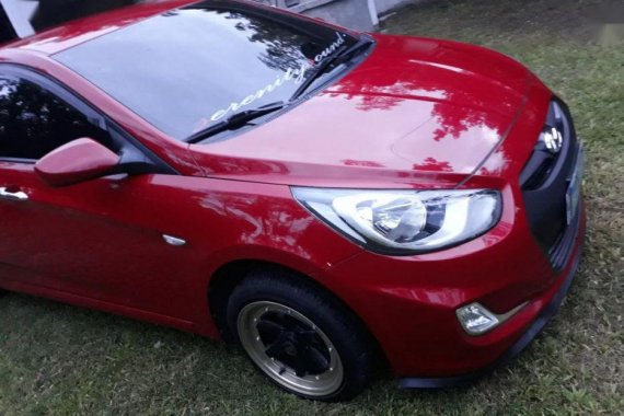 Used Hyundai Accent Manual Gasoline for sale in Biñan