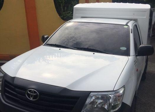 Selling 2nd Hand Toyota Hilux 2014 in Quezon City