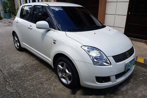 Sell Pearlwhite 2007 Suzuki Swift at 94000 km 