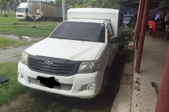 Selling Toyota Rush 2013 Manual Diesel in Meycauayan