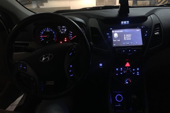 White 2015 Hyundai Elantra for sale in Metro Manila 