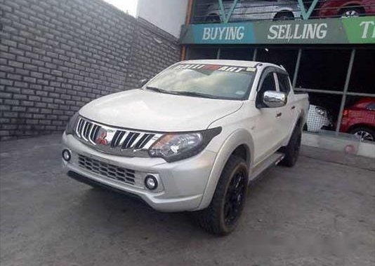 Selling Mitsubishi Strada 2015 at 88000 km in Pasig