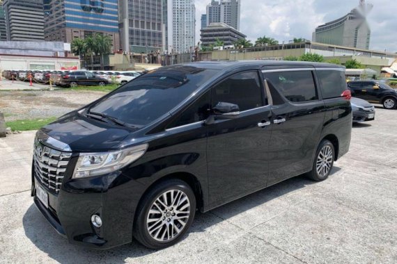 Sell Used 2018 Toyota Alphard Automatic Gasoline at 10000 km in Pasig