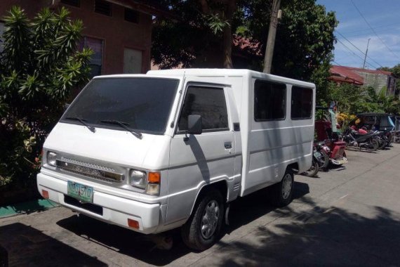 Mitsubishi L300 2010 Manual Diesel for sale in Trece Martires