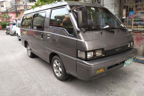 Selling Hyundai Grace 2002 Van Manual Diesel in Taguig