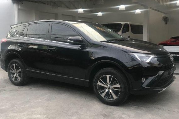 2nd Hand Toyota Rav4 2017 Automatic Gasoline for sale in Quezon City