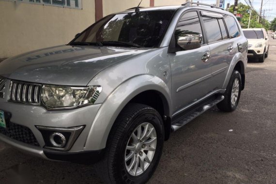 Selling 2nd Hand Mitsubishi Montero 2012 in Quezon City