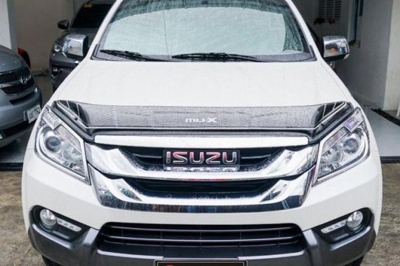 Selling Isuzu Mu-X 2017 Automatic Diesel in Quezon City