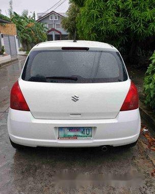 White Suzuki Swift 2007 for sale Automatic