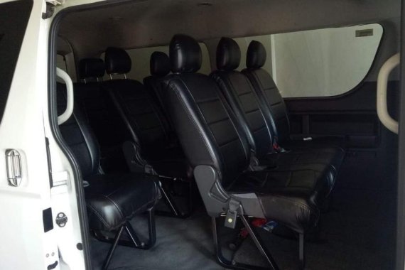 Sell 2nd Hand 2011 Toyota Hiace Manual Diesel at 50000 km in Taytay