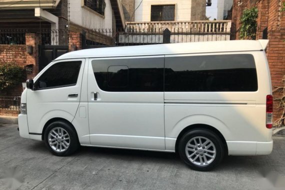 Toyota Hiace 2016 Automatic Diesel for sale in Manila