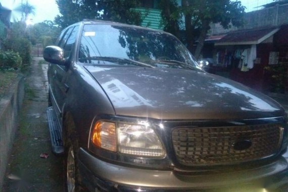 2nd Hand Ford Expedition 2001 Automatic Gasoline for sale in Talisay