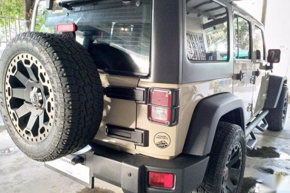 Selling Jeep Wrangler 2017 Automatic Gasoline in San Fernando