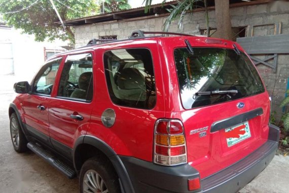 2nd Hand Ford Escape 2003 at 100000 km for sale