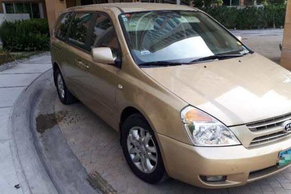 Selling Kia Carnival 2010 at 69000 km in Pasig