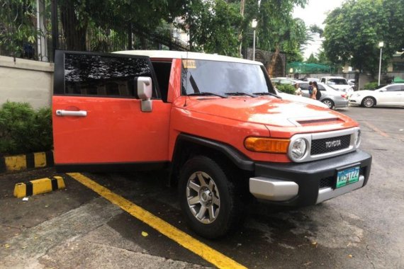 Selling Toyota Fj Cruiser Automatic Gasoline in Quezon City