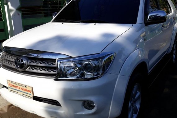 Selling Toyota Fortuner 2010 Automatic Diesel in Lipa