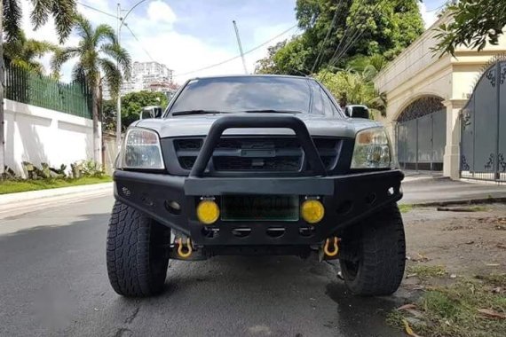 Selling Isuzu D-Max 2005 Automatic Diesel in Quezon City
