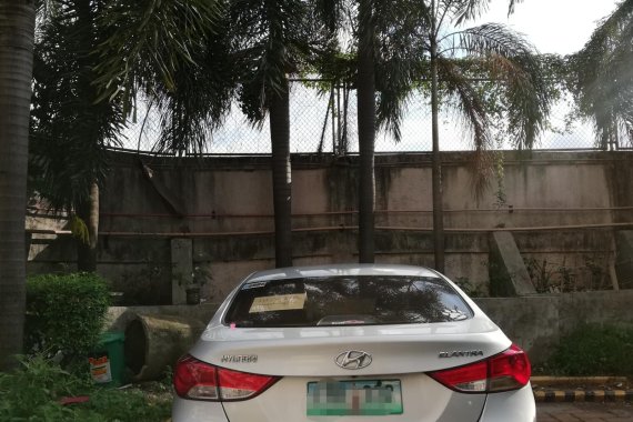 Sell Used 2012 Hyundai Elantra Sedan in Metro Manila 