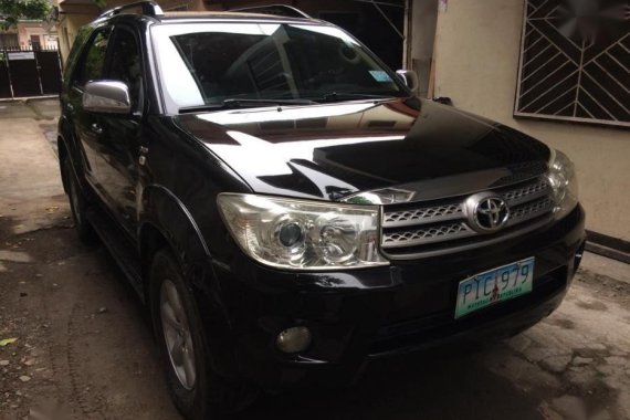 2nd Hand Toyota Fortuner 2010 at 109000 km for sale in Davao City