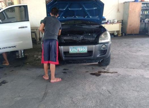 Selling Hyundai Tucson 2006 Automatic Gasoline in Bacoor