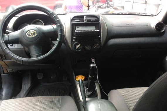 2nd Hand Toyota Rav4 2004 for sale in Quezon City