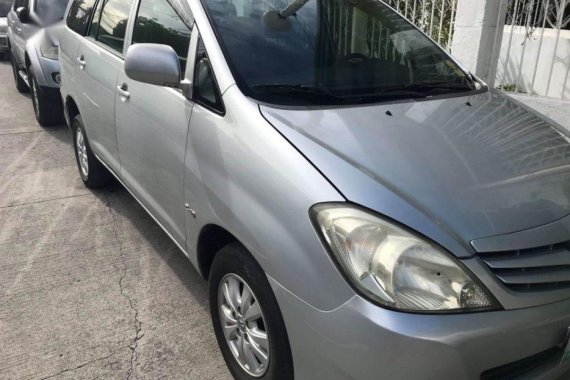 2nd Hand Toyota Innova 2011 for sale in Las Piñas