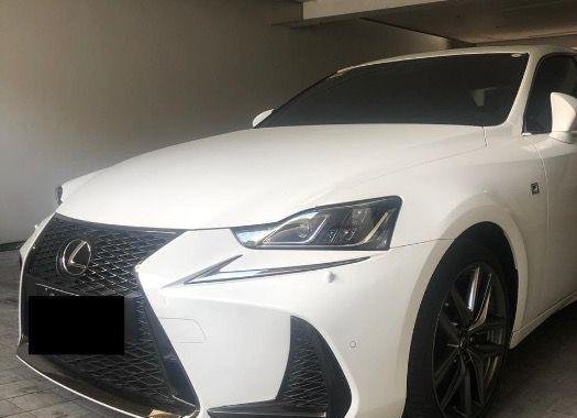 Selling 2nd Hand Lexus Is 350 2017 in Pasig