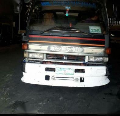 2nd Hand Isuzu Forward 2005 Manual Diesel for sale in Pasay