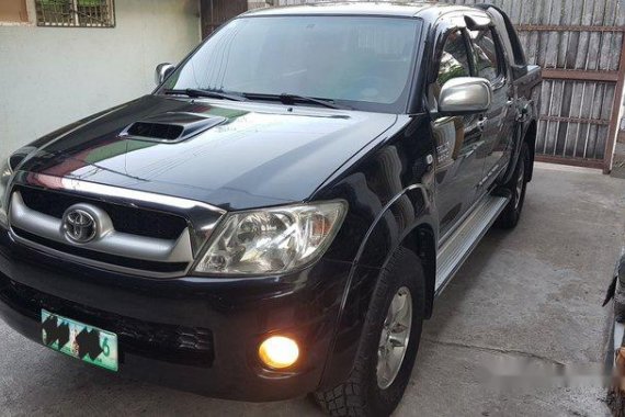 Selling Black Toyota Hilux 2010 Automatic Diesel in Santa Rita