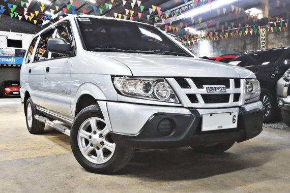 Silver 2014 Isuzu Crosswind Manual Diesel for sale in Quezon City 