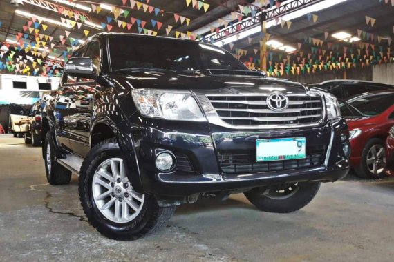 Sell Black 2013 Toyota Hilux Truck in Quezon City 