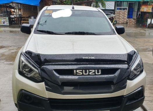 Sell 2nd Hand 2018 Isuzu Mu-X Manual Diesel at 7000 km in Plaridel