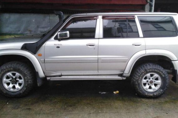 Selling Nissan Patrol 2004 Automatic Diesel in Quezon City