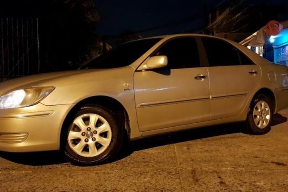 2nd Hand Toyota Camry 2003 at 150000 km for sale