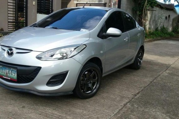 Selling 2nd Hand Mazda 2 2013 in Tanauan