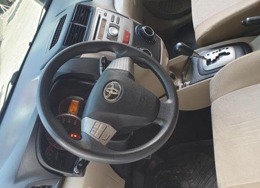 2nd Hand Toyota Avanza 2013 Automatic Gasoline for sale in Quezon City