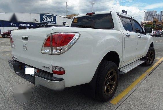 Selling Mazda Bt-50 2015 at 30000 km in Quezon City