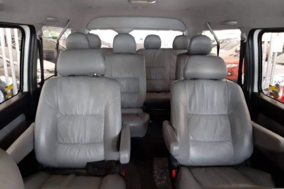 2nd Hand Toyota Hiace 2013 Automatic Diesel for sale in Makati